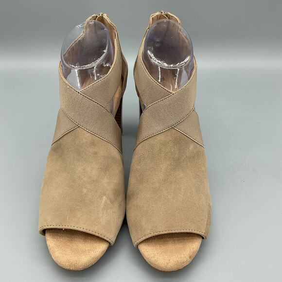 NEW Giani Bernini Women’s Averiel Leather Open Toe Pumps Beige Size 9.5M - Picture 3 of 12